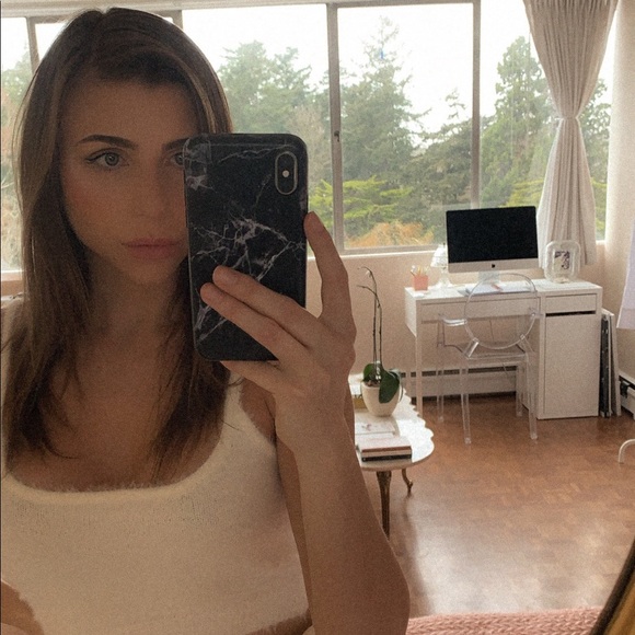 Meet your Posher, Carmen - Picture 1 of 1